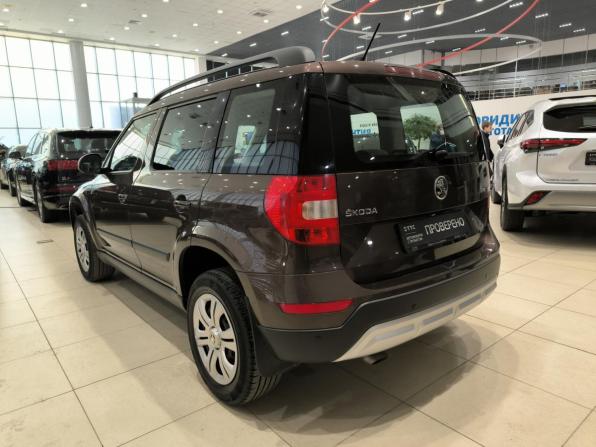 Skoda Yeti I Рестайлинг с пробегом 2017 года, цена 1 580 000 рублей, 55345 км, внедорожник, Автокод Объявления