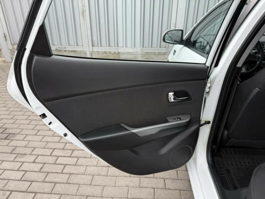Kia Rio III Ростов-на-Дону  - изображение 20