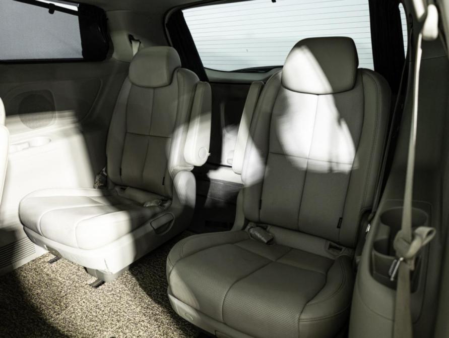 Kia Carnival III Санкт-Петербург  - изображение 27