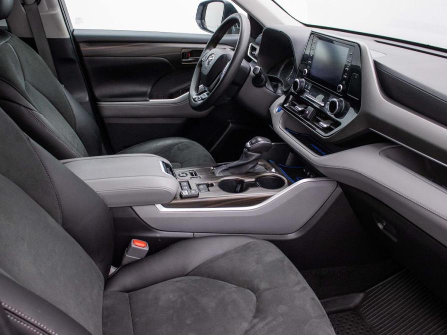 Toyota Highlander IV (XU70) Москва  - изображение 10
