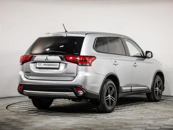 Mitsubishi Outlander III Рестайлинг 2 с пробегом 2016 года, цена 1 991 000 рублей, 38000 км, внедорожник, Автокод Объявления