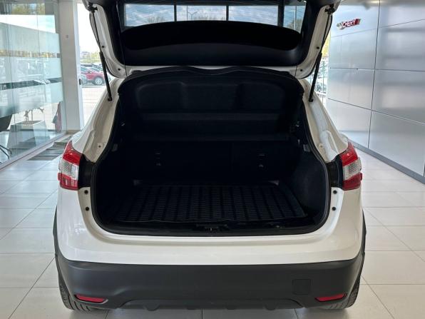Nissan Qashqai II с пробегом 2019 года, цена 1 877 000 рублей, 135990 км, внедорожник, Автокод Объявления