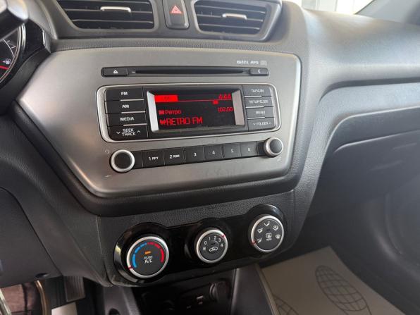 Kia Rio III Рестайлинг с пробегом 2016 года, цена 1 099 000 рублей, 147180 км, седан, Автокод Объявления