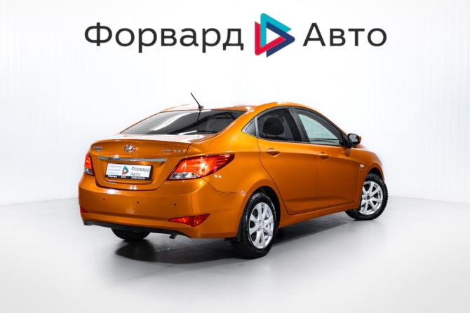 Hyundai Solaris I Рестайлинг с пробегом 2015 года, цена 910 000 рублей, 240461 км, седан, Автокод Объявления