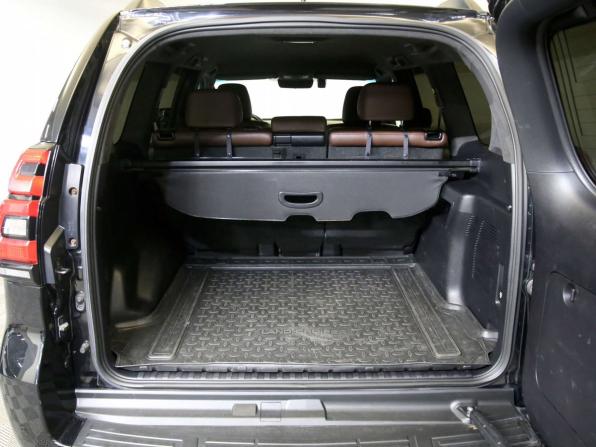 Toyota Land Cruiser Prado 150 Series Рестайлинг 2 с пробегом 2019 года, цена 5 050 000 рублей, 140962 км, внедорожник, Автокод Объявления