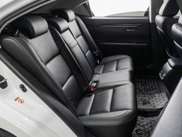 Lexus ES VI с пробегом 2013 года, цена 2 230 554 рубля, 120532 км, седан, Автокод Объявления