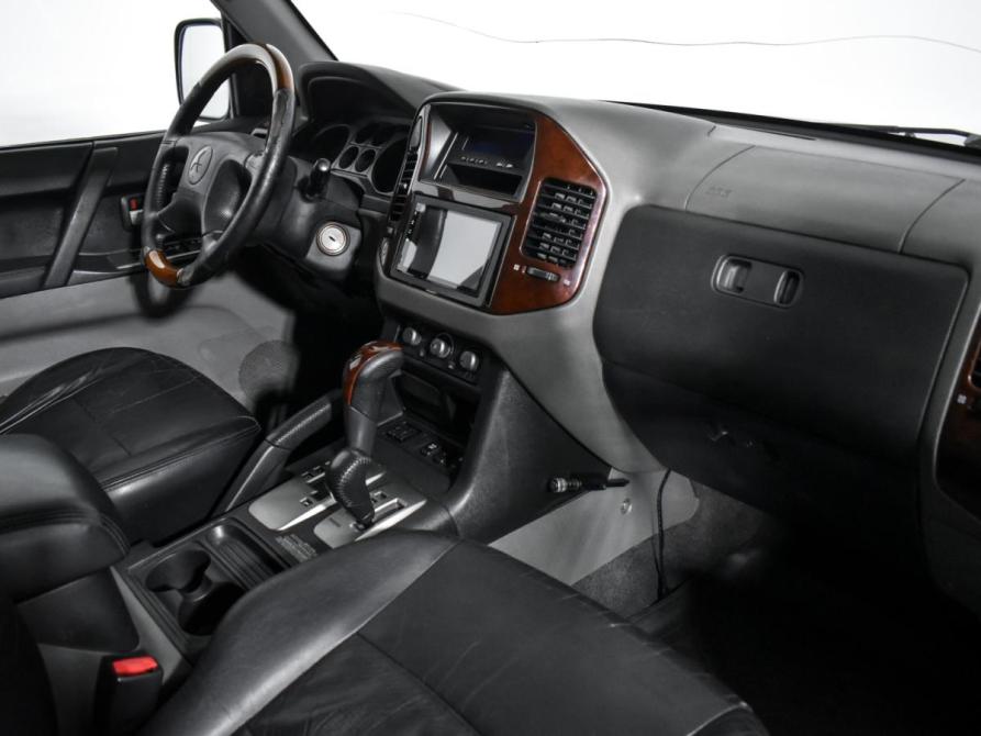Mitsubishi Pajero III Рестайлинг Санкт-Петербург  - изображение 13