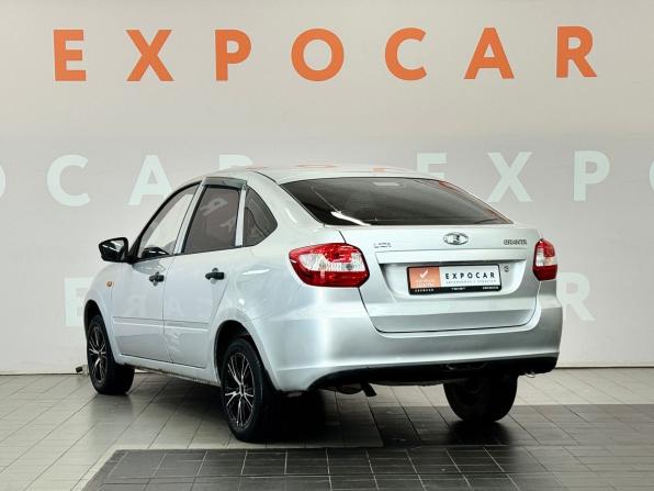 Lada (ВАЗ) Granta I с пробегом 2015 года, цена 350 000 рублей, 184000 км, лифтбек, Автокод Объявления