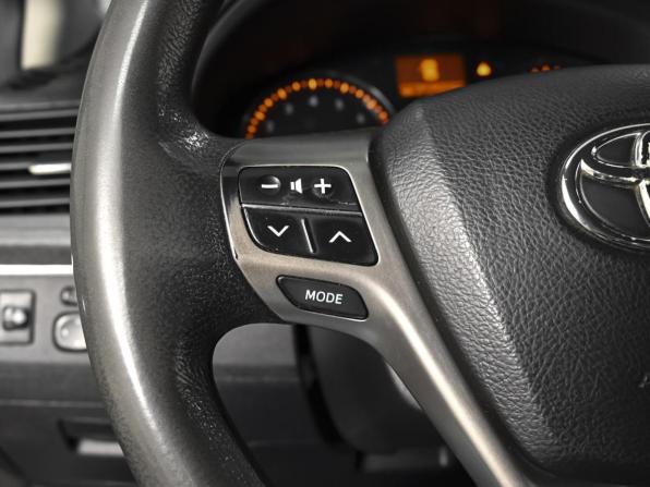 Toyota Avensis III с пробегом 2009 года, цена 1 039 000 рублей, 212554 км, седан, Автокод Объявления