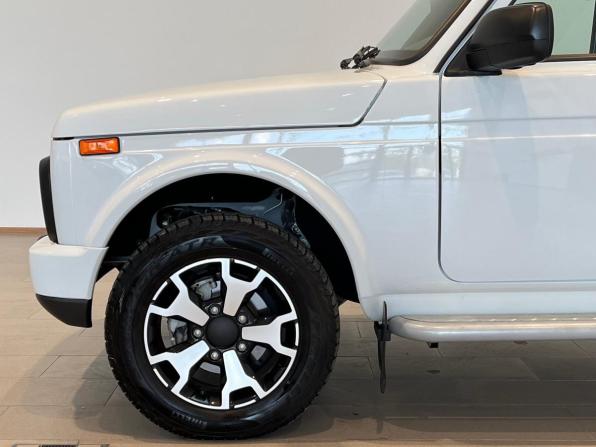 Lada (ВАЗ) Niva Legend с пробегом 2023 года, цена 880 000 рублей, 6332 км, внедорожник, Автокод Объявления