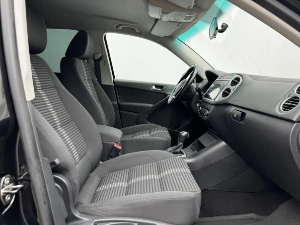 Volkswagen Tiguan I Рестайлинг с пробегом 2011 года, цена 1 310 000 рублей, 210603 км, внедорожник, Автокод Объявления