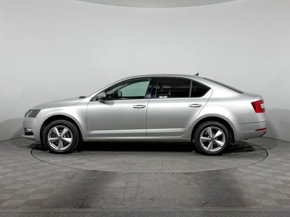Skoda Octavia III (A7) Рестайлинг с пробегом 2017 года, цена 1 490 000 рублей, 127104 км, лифтбек, Автокод Объявления