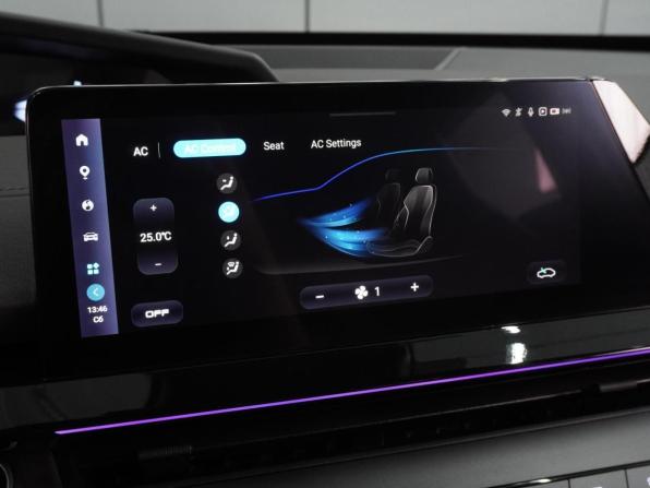 Changan UNI-V I с пробегом 2024 года, цена 2 199 000 рублей, 49531 км, лифтбек, Автокод Объявления