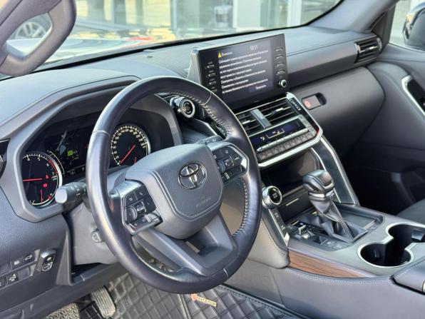 Toyota Land Cruiser 300 Series с пробегом 2022 года, цена 14 150 000 рублей, 21228 км, внедорожник, Автокод Объявления