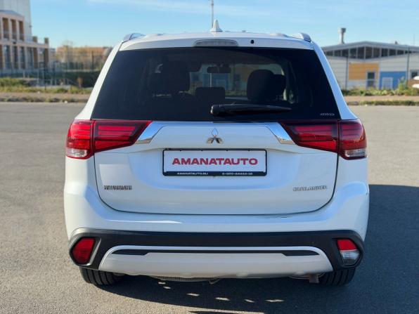 Mitsubishi Outlander III Рестайлинг 3 с пробегом 2018 года, цена 1 830 000 рублей, 173149 км, внедорожник, Автокод Объявления