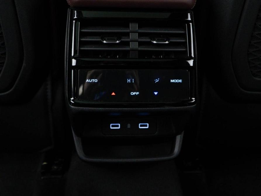 Geely Monjaro I Москва  - изображение 15