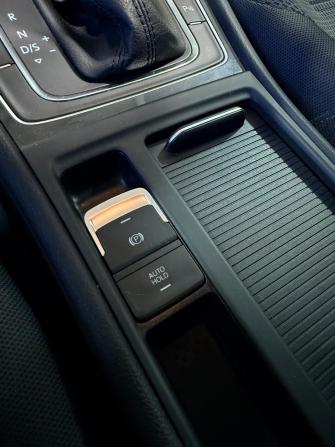 Volkswagen Golf VII Рестайлинг с пробегом 2019 года, цена 1 799 000 рублей, 81376 км, хэтчбек, Автокод Объявления