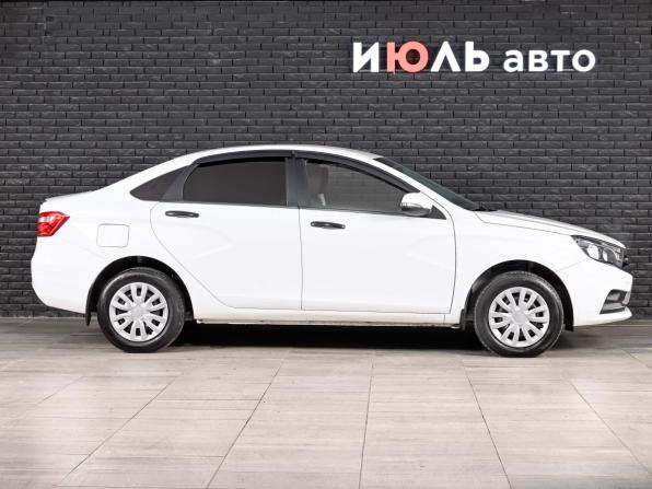 Lada (ВАЗ) Vesta I с пробегом 2021 года, цена 880 000 рублей, 89073 км, седан, Автокод Объявления
