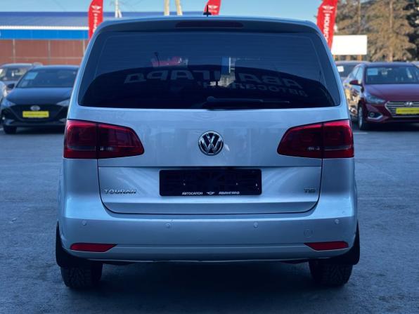 Volkswagen Touran I Рестайлинг 2 с пробегом 2011 года, цена 1 050 000 рублей, 189427 км, компактвэн, Автокод Объявления