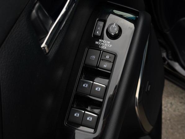 Toyota Alphard III Рестайлинг с пробегом 2018 года, цена 4 500 000 рублей, 148175 км, минивэн, Автокод Объявления