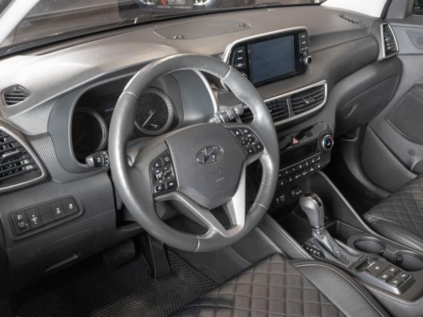 Hyundai Tucson III Рестайлинг с пробегом 2018 года, цена 2 350 000 рублей, 113000 км, внедорожник, Автокод Объявления
