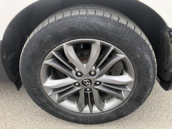 Hyundai ix35 I Рестайлинг с пробегом 2013 года, цена 1 180 000 рублей, 198879 км, внедорожник, Автокод Объявления