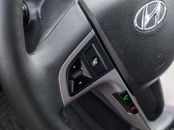 Hyundai Solaris I Рестайлинг с пробегом 2015 года, цена 1 179 900 рублей, 117000 км, седан, Автокод Объявления