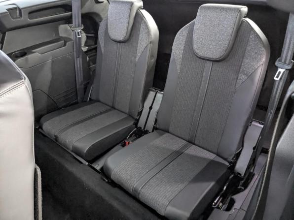Peugeot 5008 II с пробегом 2018 года, цена 1 999 000 рублей, 88974 км, внедорожник, Автокод Объявления