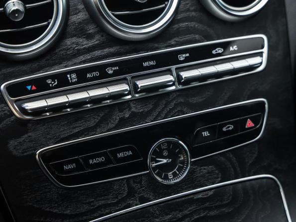 Mercedes-Benz C-Класс IV (W205) Рестайлинг с пробегом 2018 года, цена 2 795 757 рублей, 121021 км, седан, Автокод Объявления