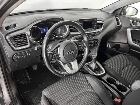 Kia Ceed III с пробегом 2019 года, цена 1 570 000 рублей, 125651 км, универсал, Автокод Объявления