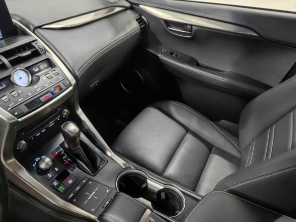 Lexus NX I Рестайлинг с пробегом 2018 года, цена 3 250 000 рублей, 90817 км, внедорожник, Автокод Объявления