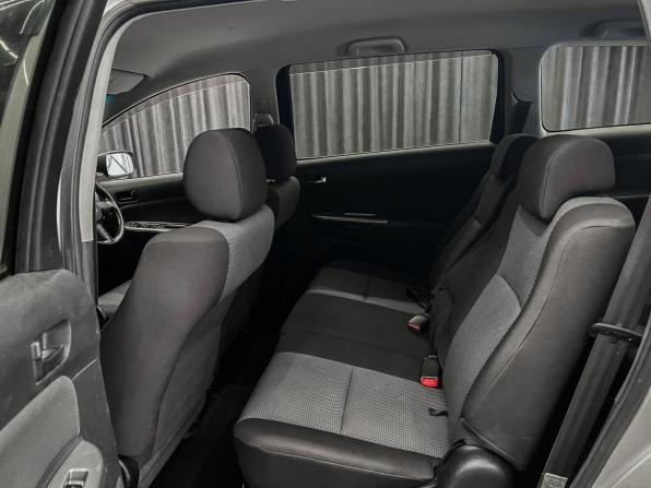 Toyota Wish I с пробегом 2003 года, цена 700 000 рублей, 220000 км, минивэн, Автокод Объявления