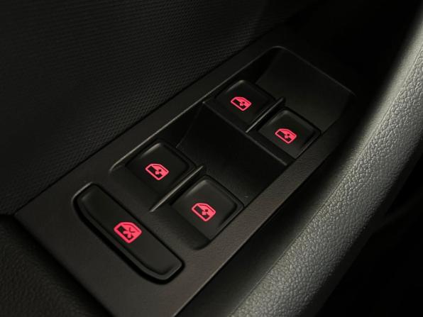 Volkswagen Polo VI с пробегом 2021 года, цена 2 320 000 рублей, 454 км, лифтбек, Автокод Объявления