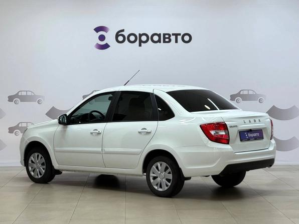 Lada (ВАЗ) Granta I Рестайлинг с пробегом 2022 года, цена 800 000 рублей, 24338 км, седан, Автокод Объявления