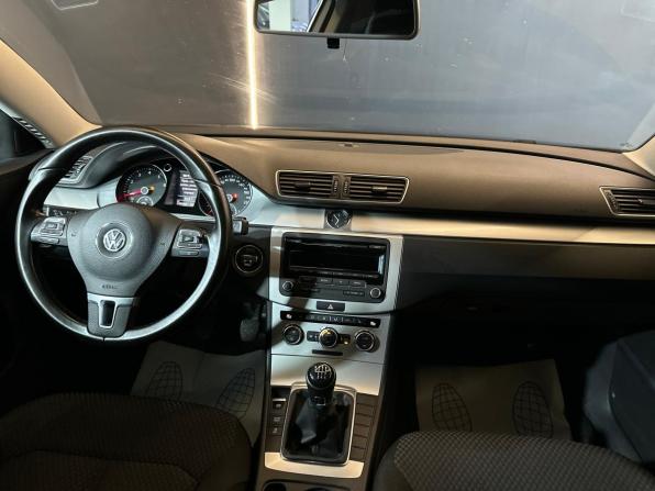 Volkswagen Passat B7 с пробегом 2012 года, цена 950 000 рублей, 239101 км, седан, Автокод Объявления