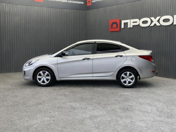 Hyundai Solaris I с пробегом 2013 года, цена 847 000 рублей, 167122 км, седан, Автокод Объявления