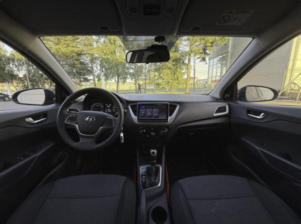 Hyundai Solaris II Рестайлинг с пробегом 2021 года, цена 1 460 000 рублей, 142353 км, седан, Автокод Объявления