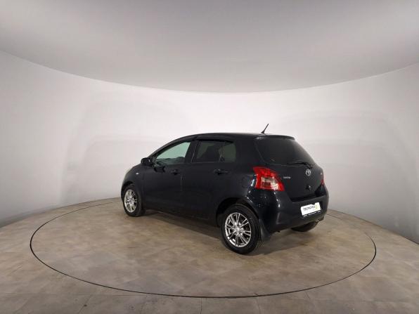 Toyota Yaris II с пробегом 2007 года, цена 399 000 рублей, 204522 км, хэтчбек, Автокод Объявления