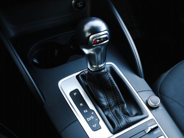 Audi A3 III (8V) Рестайлинг с пробегом 2017 года, цена 1 999 000 рублей, 98311 км, седан, Автокод Объявления