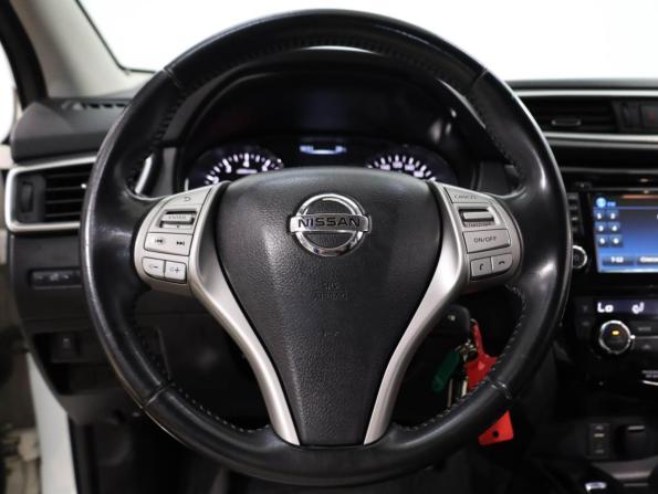 Nissan Qashqai II с пробегом 2018 года, цена 1 839 000 рублей, 95773 км, внедорожник, Автокод Объявления