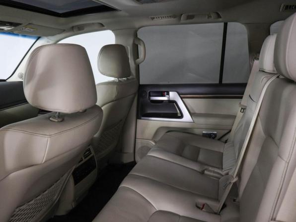 Toyota Land Cruiser 200 Series Рестайлинг 2 с пробегом 2019 года, цена 8 190 000 рублей, 65646 км, внедорожник, Автокод Объявления