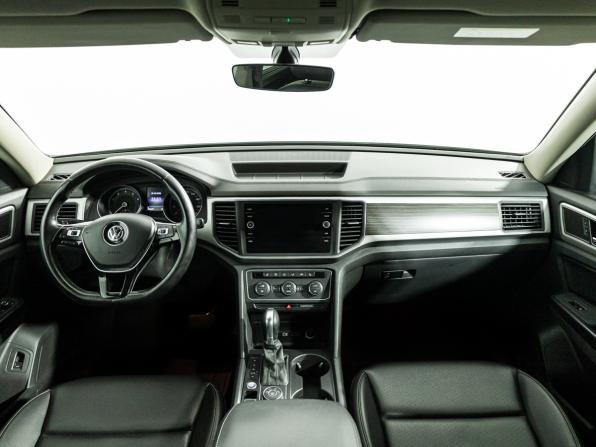 Volkswagen Teramont I с пробегом 2018 года, цена 2 499 700 рублей, 236003 км, внедорожник, Автокод Объявления
