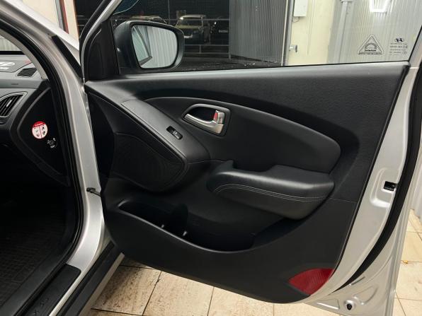 Hyundai ix35 I с пробегом 2012 года, цена 1 320 000 рублей, 140000 км, внедорожник, Автокод Объявления