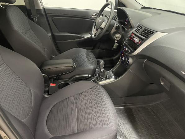 Hyundai Solaris I Рестайлинг с пробегом 2016 года, цена 1 100 000 рублей, 155661 км, седан, Автокод Объявления
