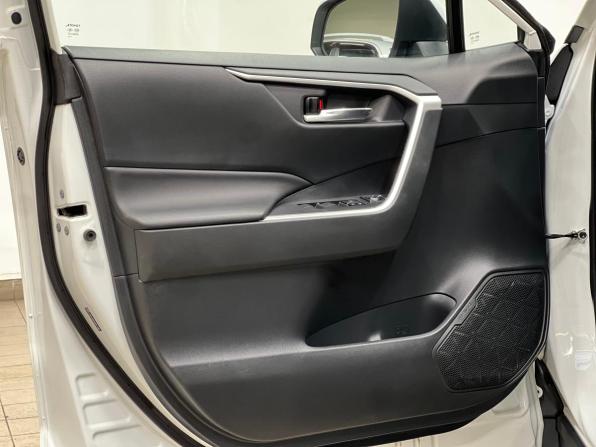 Toyota RAV4 V (XA50) с пробегом 2021 года, цена 2 840 000 рублей, 39840 км, внедорожник, Автокод Объявления