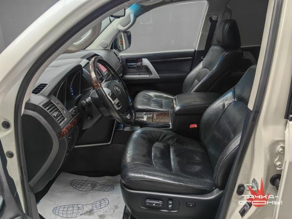 Toyota Land Cruiser 200 Series Рестайлинг 1 с пробегом 2013 года, цена 3 048 000 рублей, 270000 км, внедорожник, Автокод Объявления