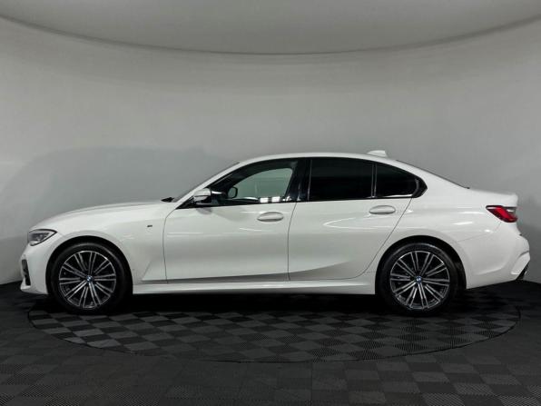 BMW 3 серии VII (G2x) с пробегом 2020 года, цена 4 126 000 рублей, 32000 км, седан, Автокод Объявления