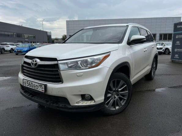 Toyota Highlander 2014 Р±РµР»С‹Р№