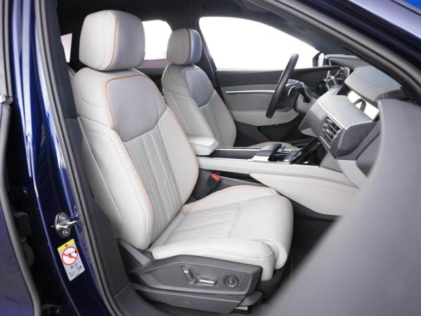 Audi e-tron I с пробегом 2021 года, цена 5 299 099 рублей, 32558 км, внедорожник, Автокод Объявления