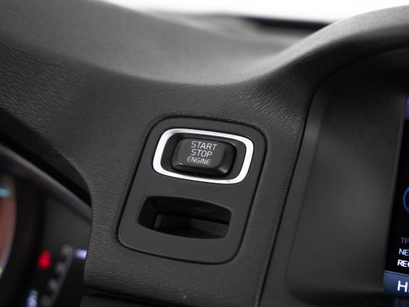 Volvo XC70 II Рестайлинг с пробегом 2014 года, цена 1 449 000 рублей, 309336 км, универсал, Автокод Объявления